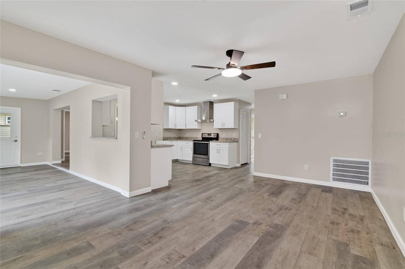 3179 FOXWOOD DR, Apopka, FL 32703