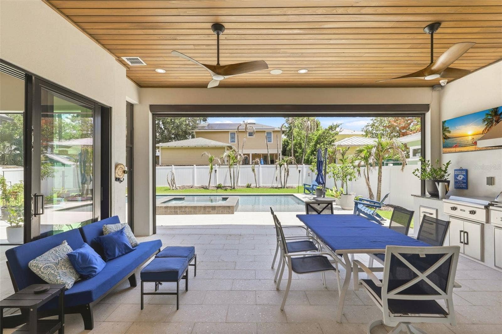 809 E CHURCH STREET, Orlando, FL 32801 Oversized lanai area with cypress tongue and groove ceilings & retractable screens