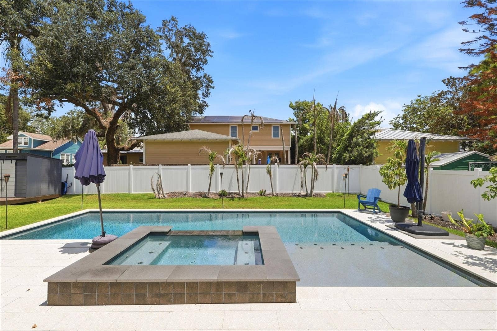 809 E CHURCH STREET, Orlando, FL 32801 6'x10' Hot tub