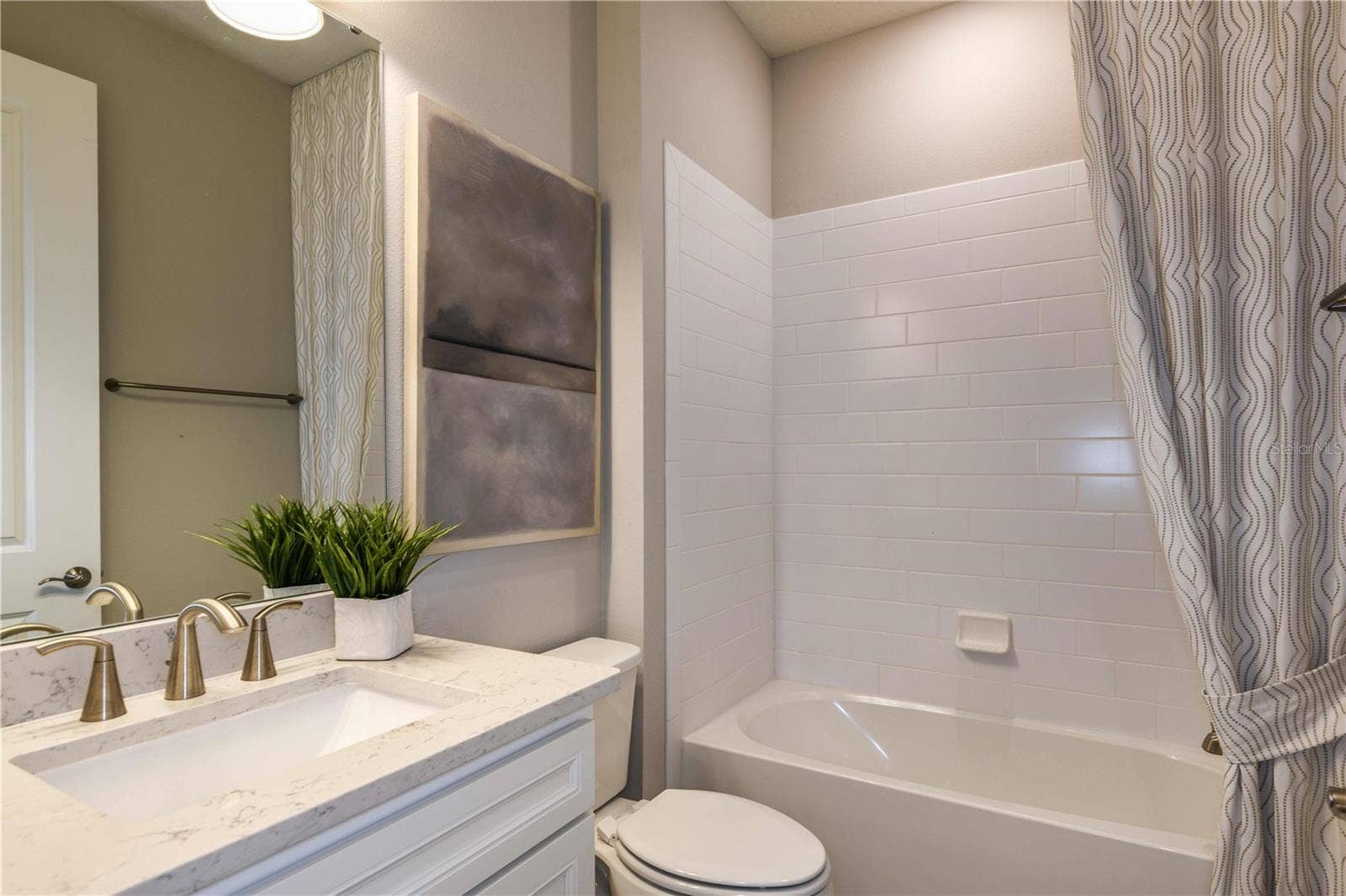 5038 DANCY LANE, St Cloud, FL 34772 Model Home Design Only. Pictures and furnishings are for illustrative purposes only. Elevations, colors and options may vary. Furniture is for model home staging only.