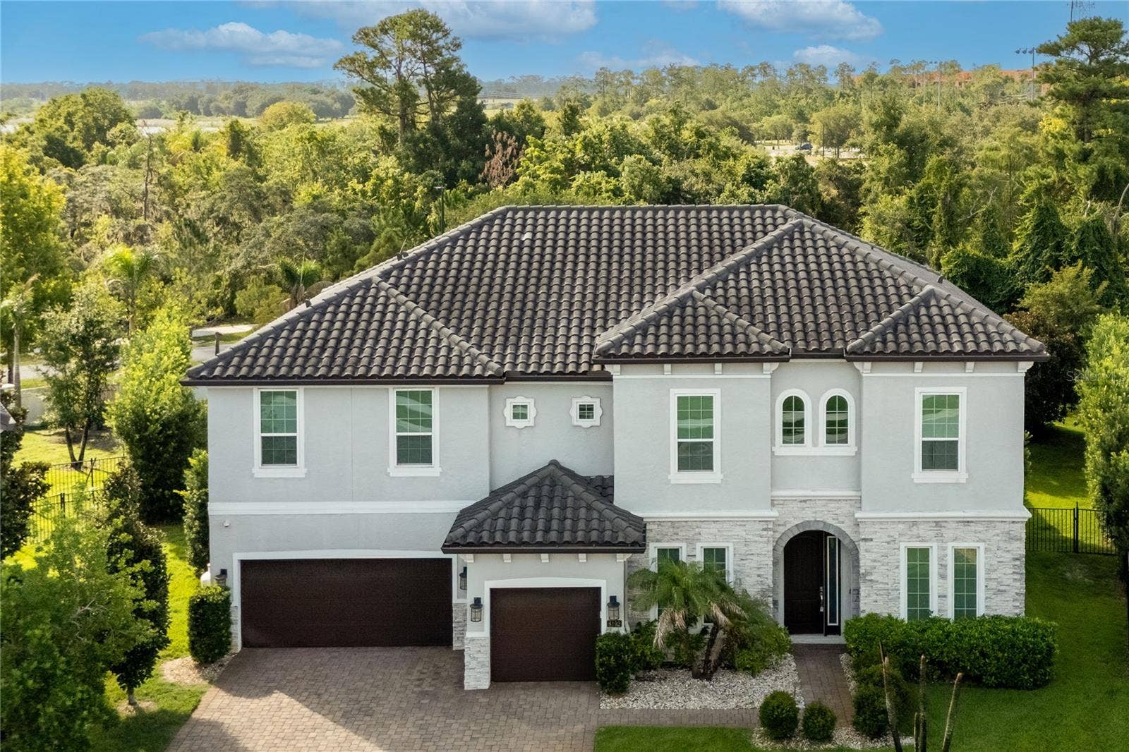 8192 LUDINGTON CIRCLE, Orlando, FL 32836 8192 LUDINGTON CIRCLE, Orlando, FL 32836