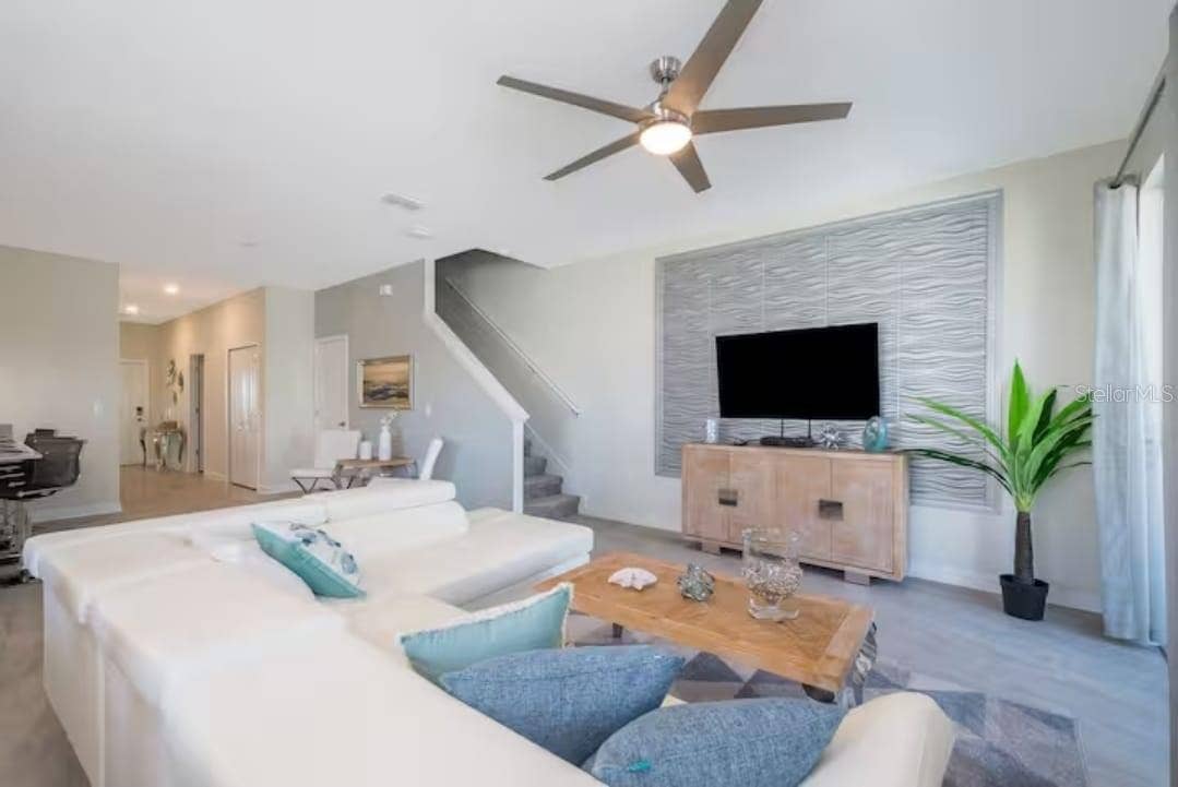 4975 WINDERMERE AVENUE, Kissimmee, FL 34746 4975 WINDERMERE AVENUE, Kissimmee, FL 34746