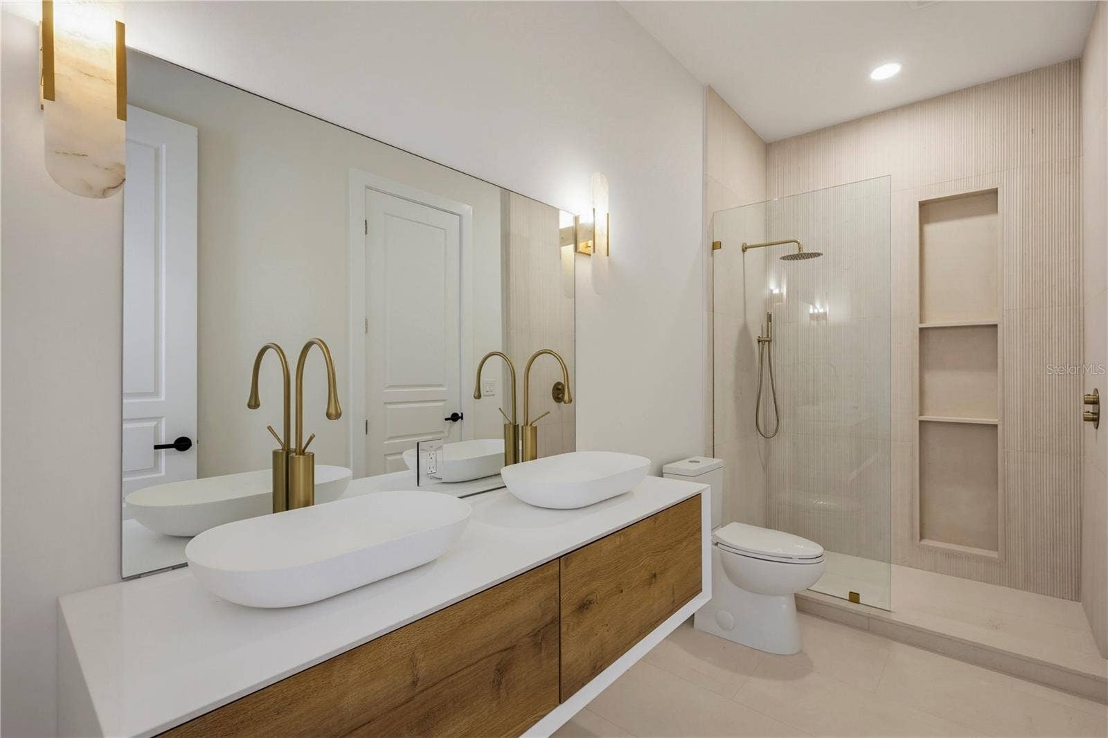 800 W 2ND AVENUE, Windermere, FL 34786