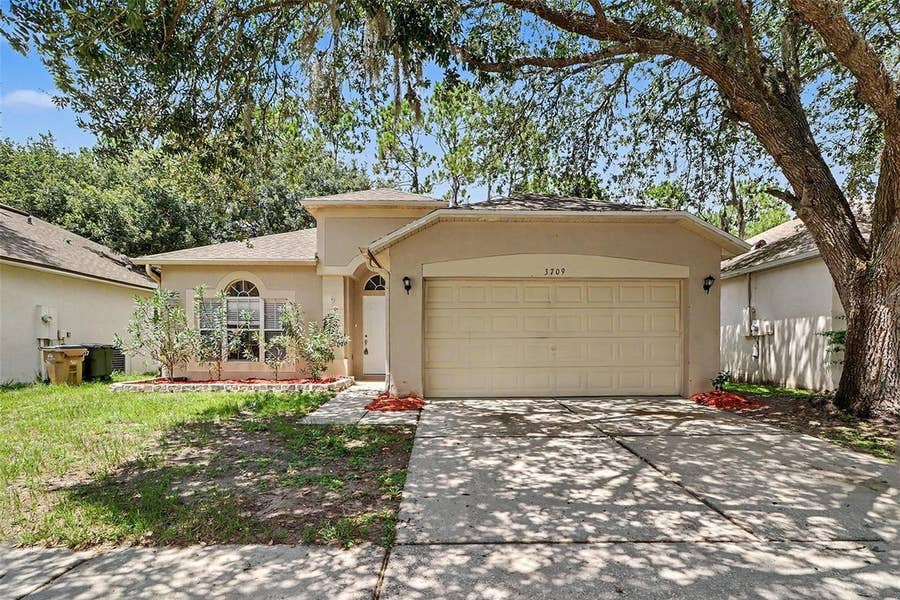 Property photo for 3709 CINNAMON FERN LOOP, Clermont, FL