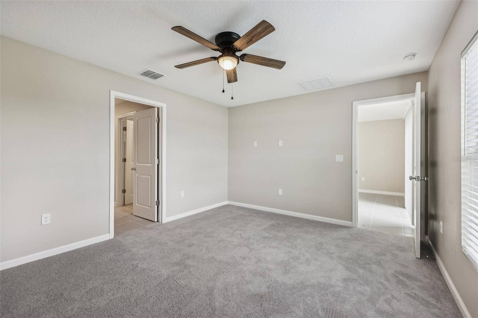 1172 BELLE ISLE LANE, Daytona Beach, FL 32124