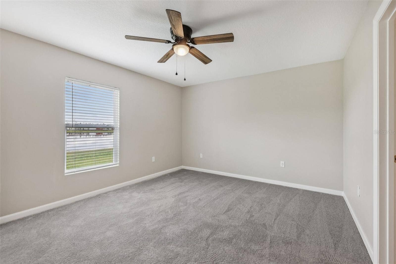 1172 BELLE ISLE LANE, Daytona Beach, FL 32124