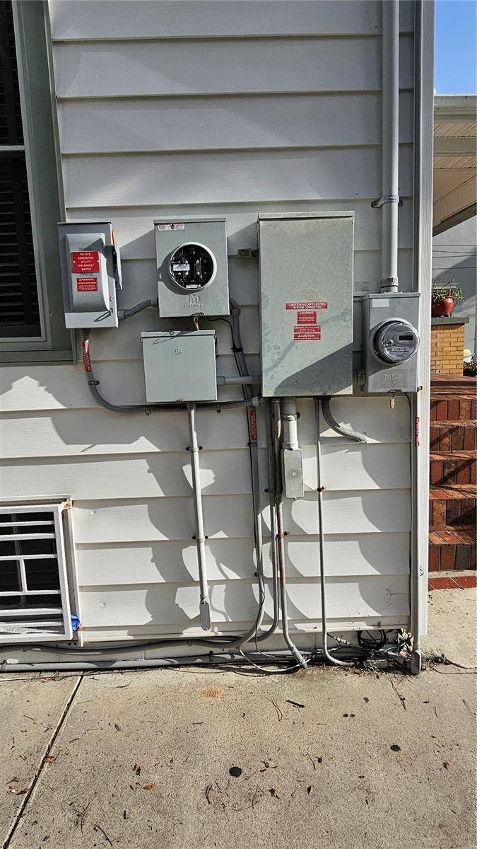 821 N EOLA DRIVE, Orlando, FL 32803 Electrical