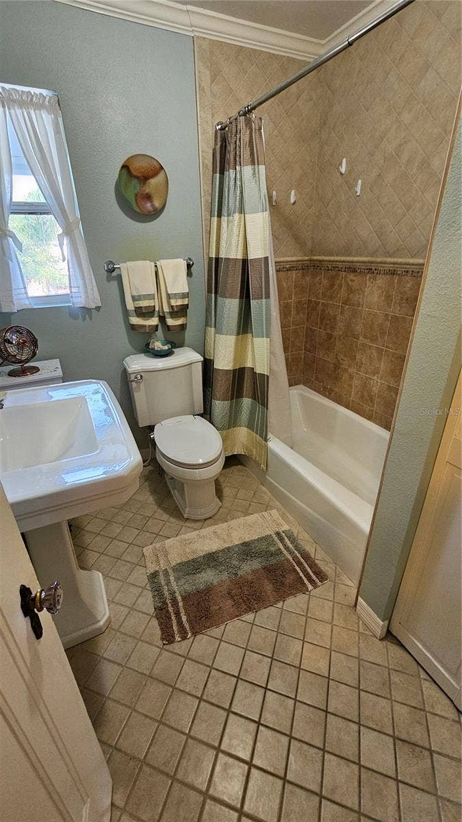 821 N EOLA DRIVE, Orlando, FL 32803 Bathroom - Second Floor