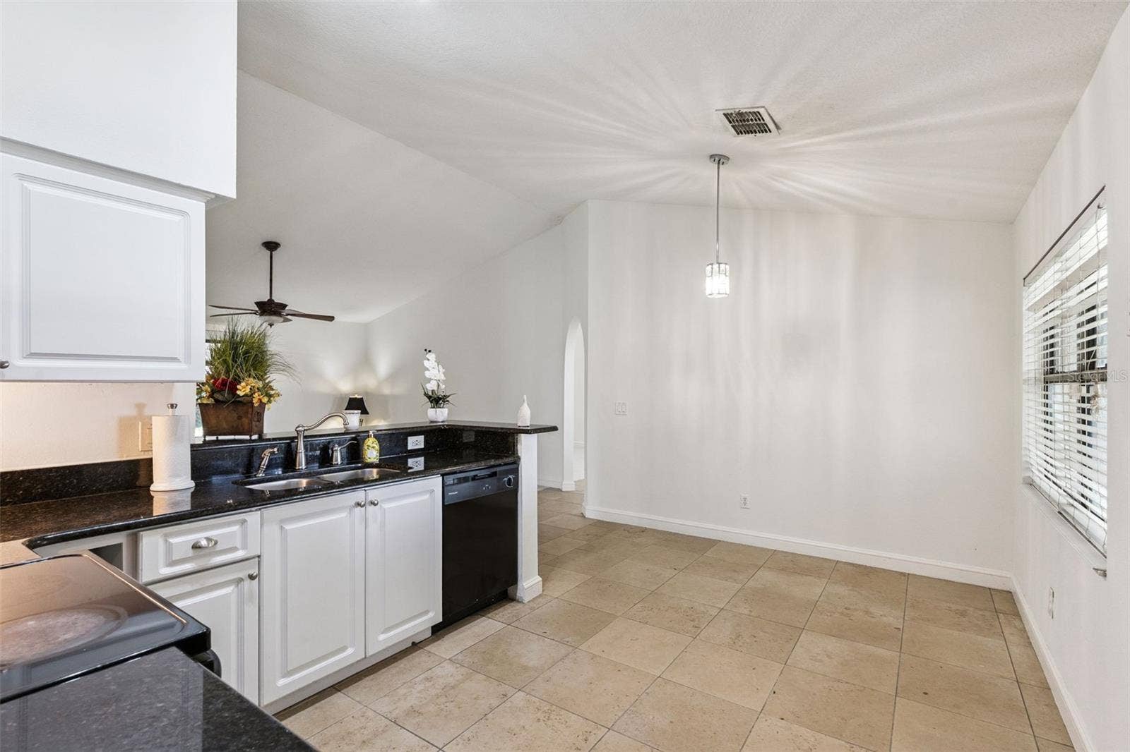 9433 PALM TREE DRIVE, Windermere, FL 34786 Kitchen