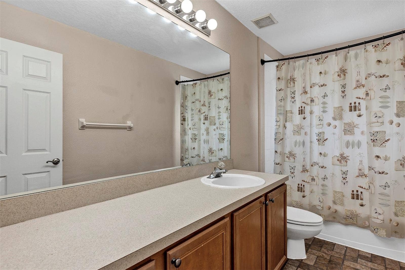 4921 CASA VISTA DRIVE, Orlando, FL 32837 Upstairs second bathroom