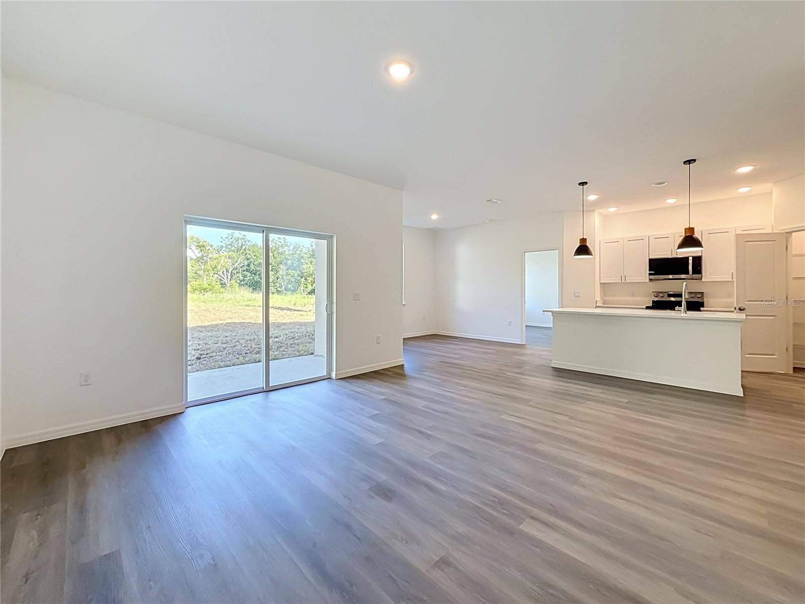 110 FRUITWOOD AVENUE, Eustis, FL 32726