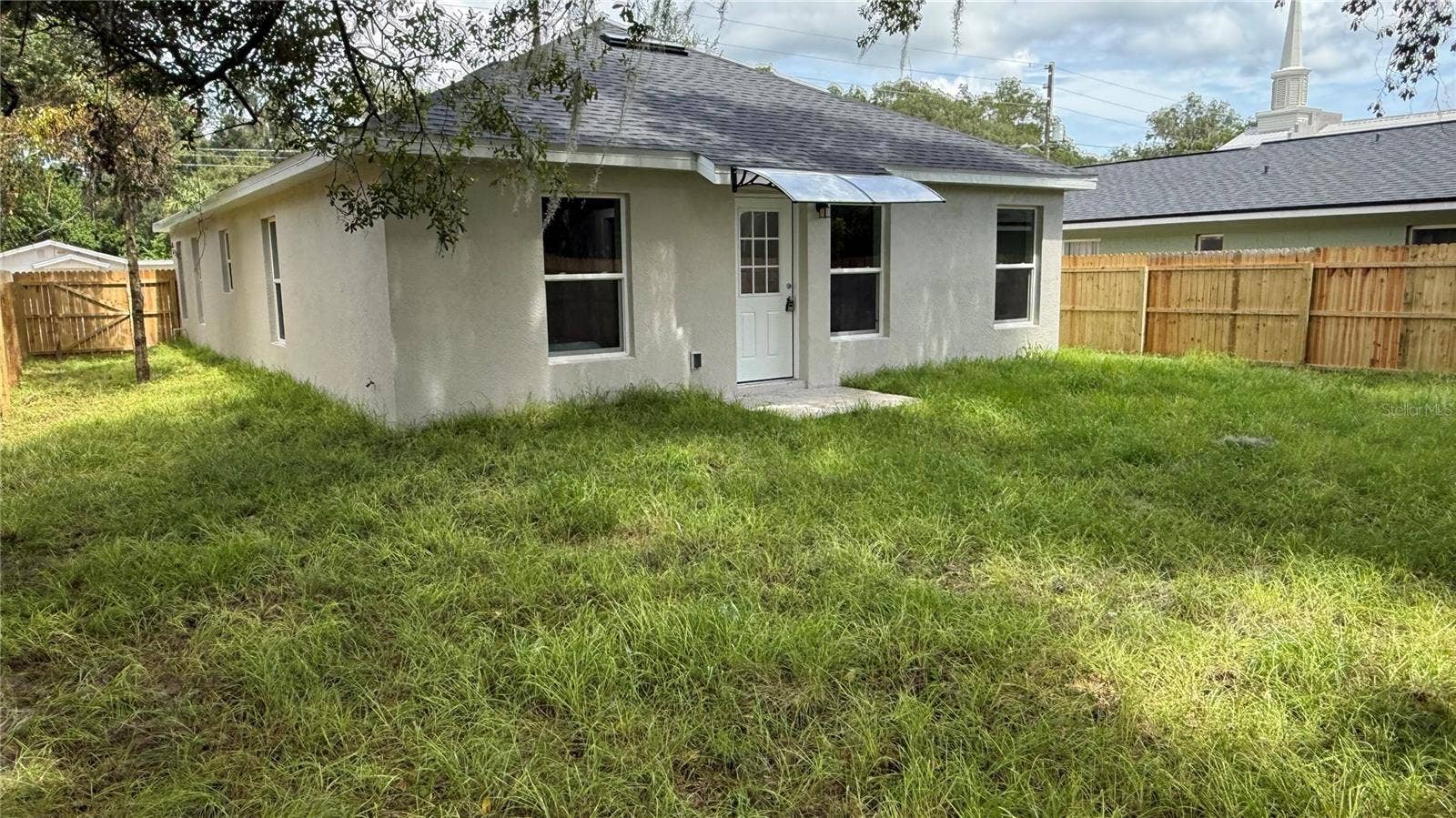 520 W BERESFORD AVENUE, Deland, FL 32720