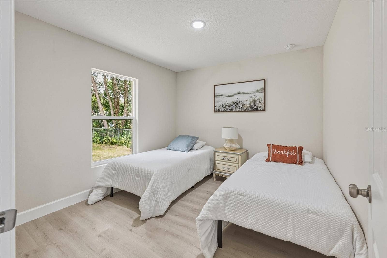 MODEL HOME