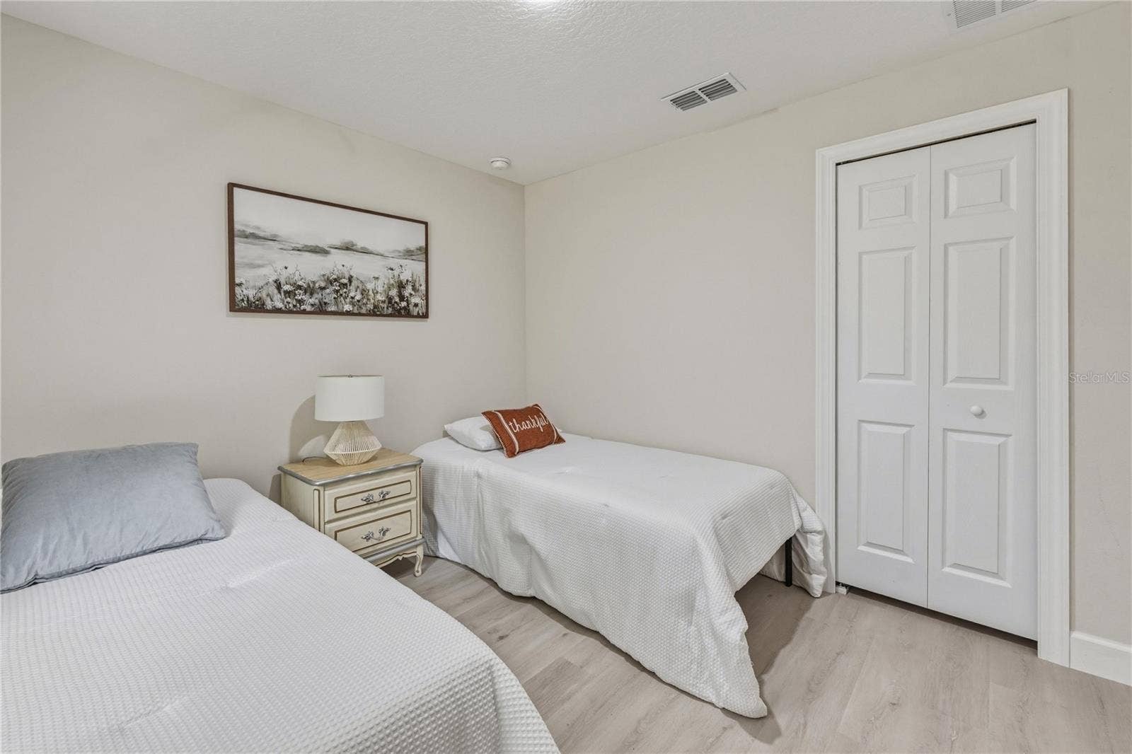 MODEL HOME