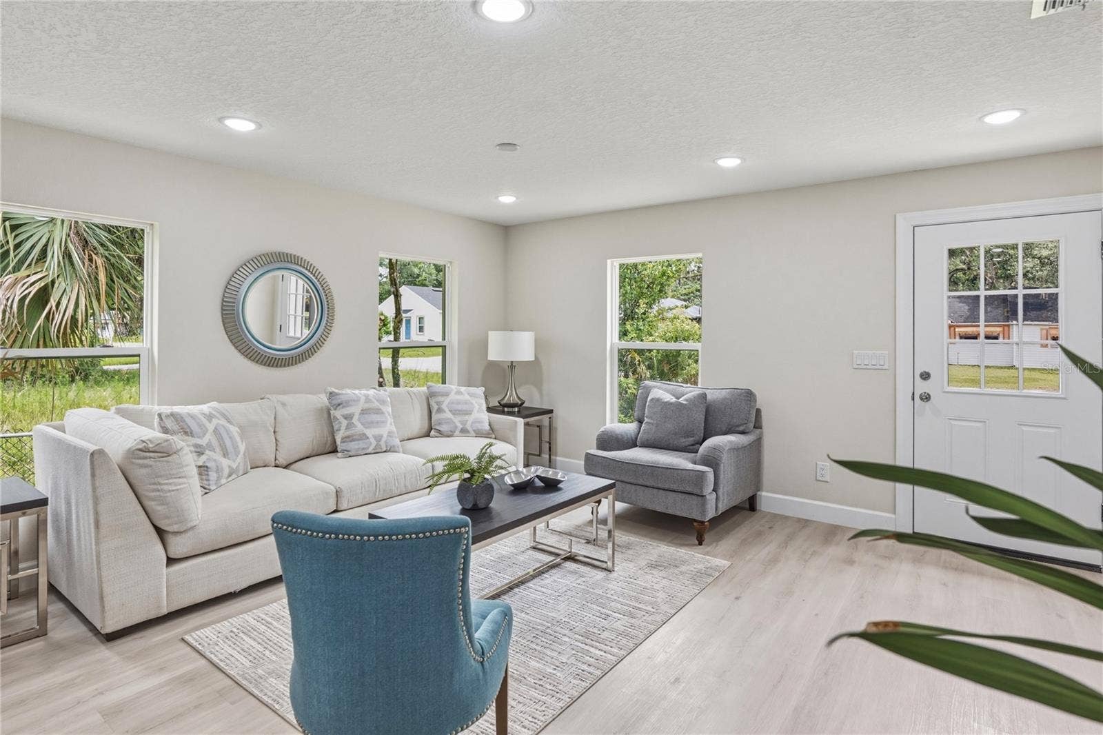 520 W BERESFORD AVENUE, Deland, FL 32720