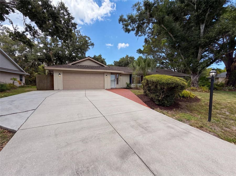 Property photo for 8028 CONSERVATORY CIRCLE, Sarasota, FL