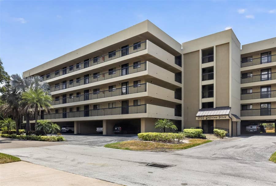 Property photo for 1724 GOLFVIEW DRIVE, Tarpon Springs, FL