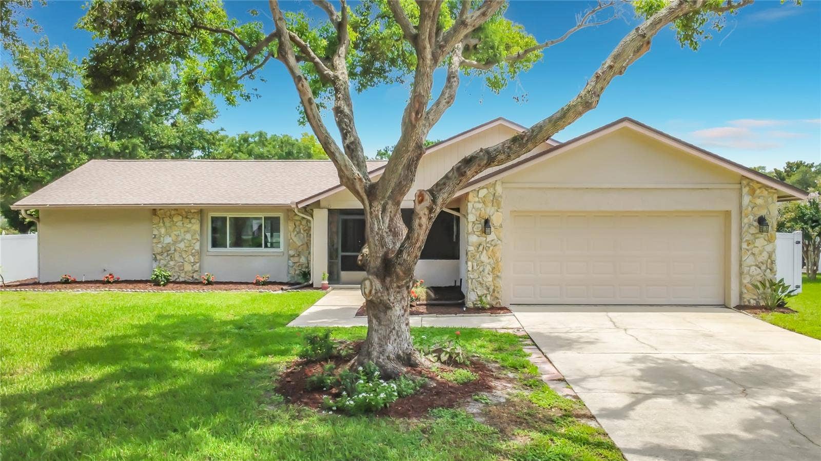 8654 ALEGRE CIRCLE, Orlando, FL 32836 8654 ALEGRE CIRCLE, Orlando, FL 32836