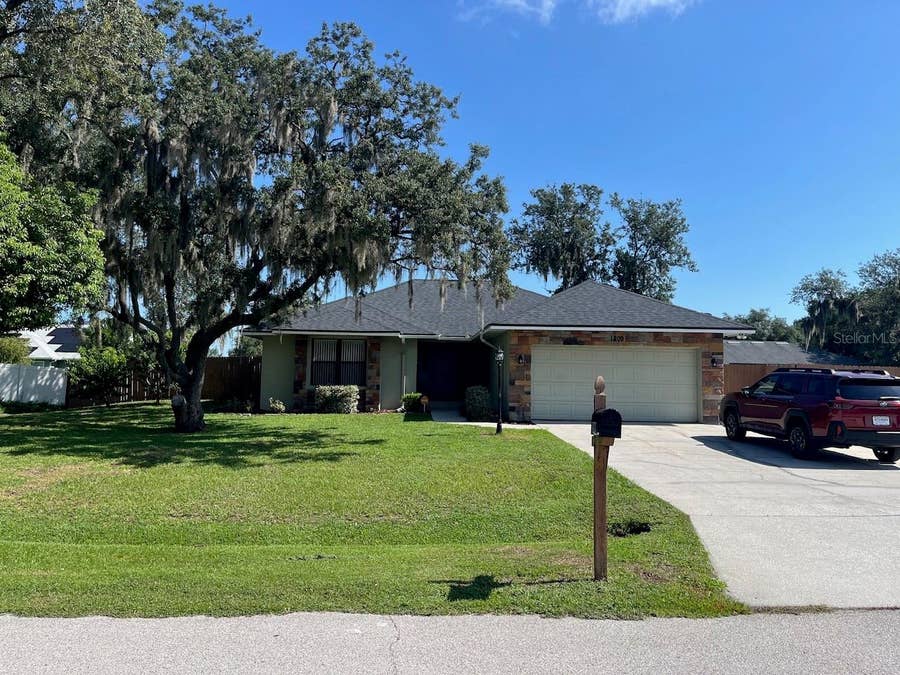 Property photo for 1209 LAKE LOOP, Winter Haven, FL