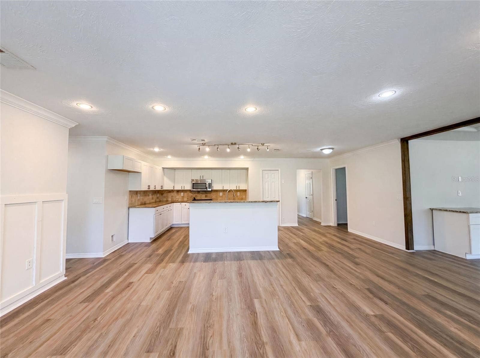 2805 105TH STREET E, Palmetto, FL 34221 2805 105TH STREET E, Palmetto, FL 34221