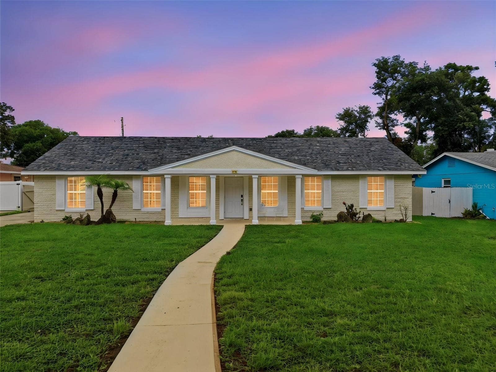 59 CRESTWOOD CIRCLE, Ormond Beach, FL 32174 Come experience everything 59 Crestwood Circle has to offeryour next chapter starts here.