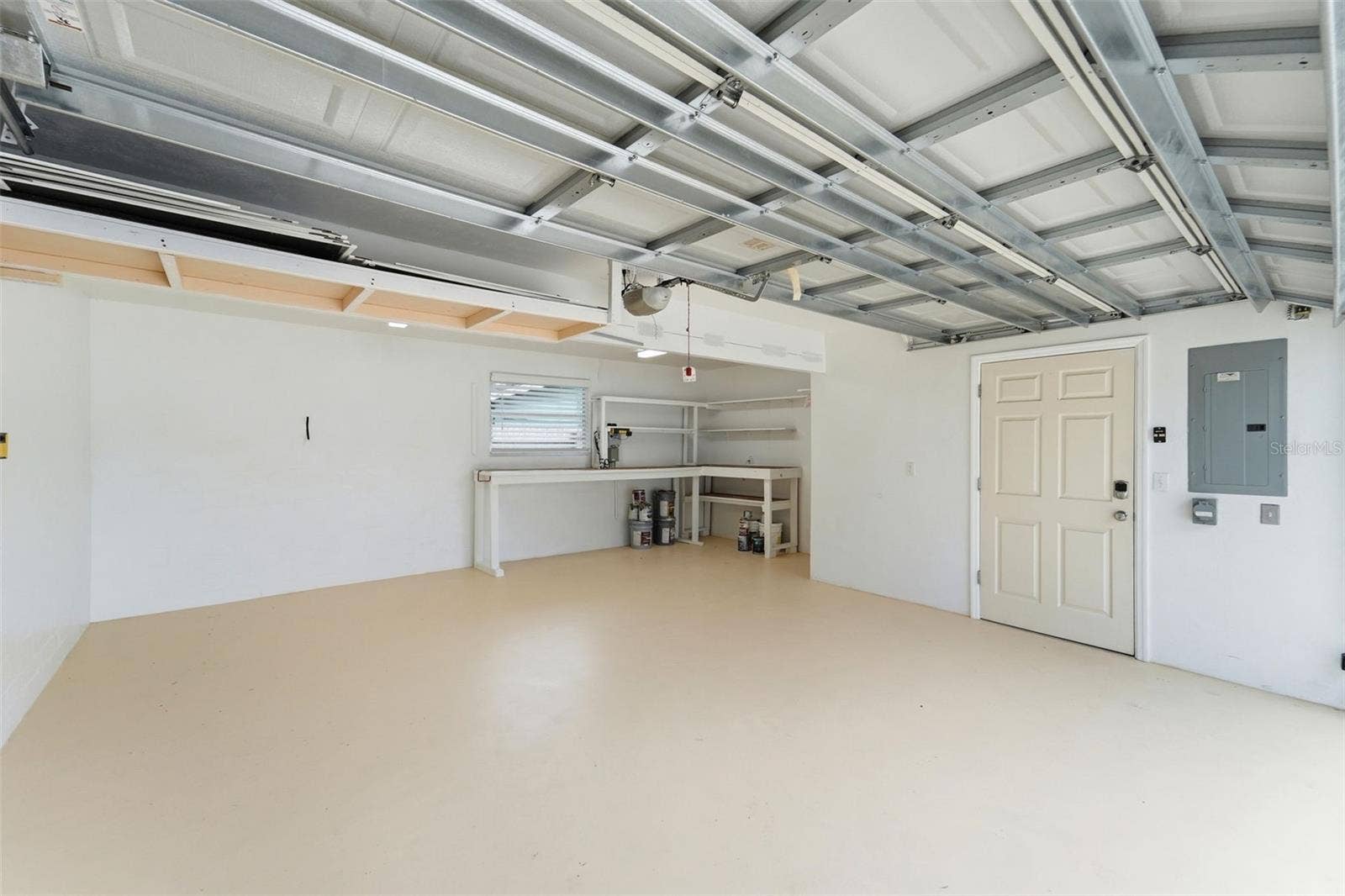 59 CRESTWOOD CIRCLE, Ormond Beach, FL 32174 An oversized garage that's as clean and organized as the rest of the home.