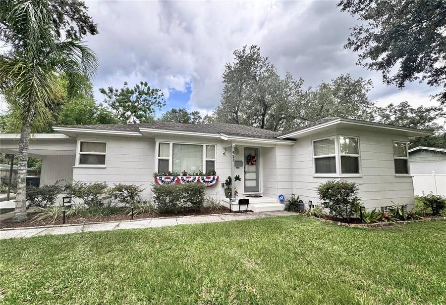 Property photo for 552 PALENCIA PLACE, Lakeland, FL
