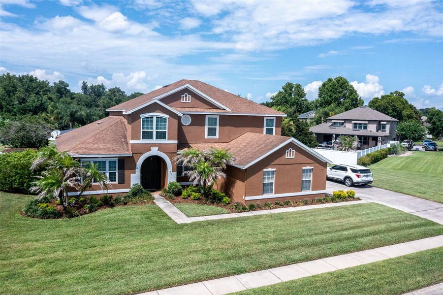 Property photo for 407 OSPREY LAKES CIRCLE, Oviedo, FL