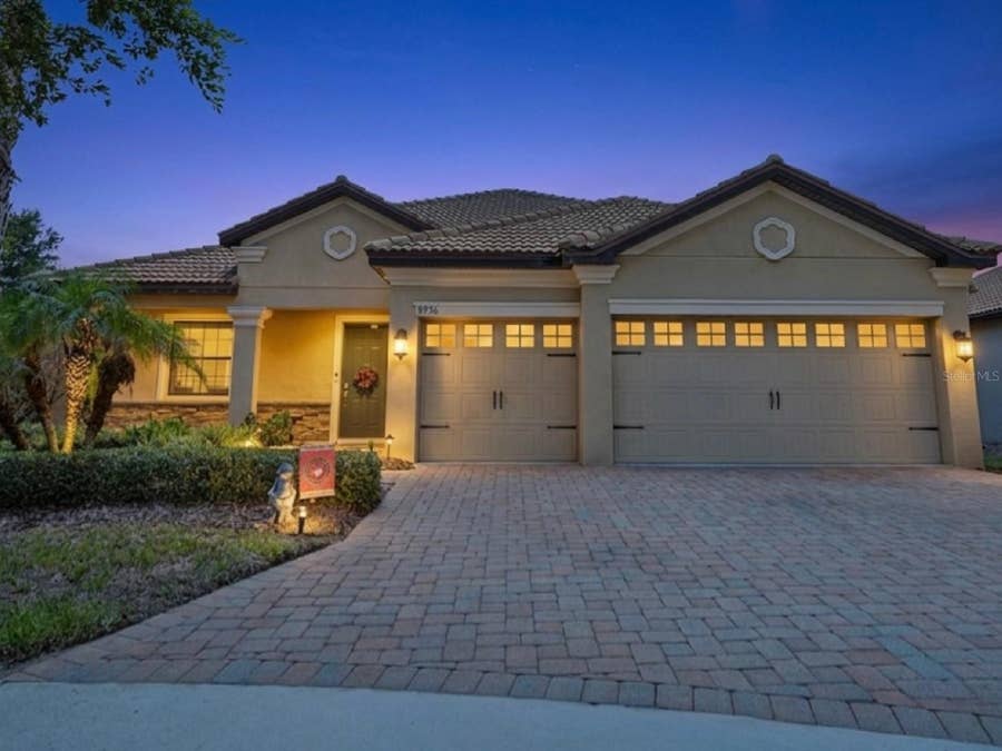 Property photo for 8976 DOVE VALLEY WAY, Davenport, FL