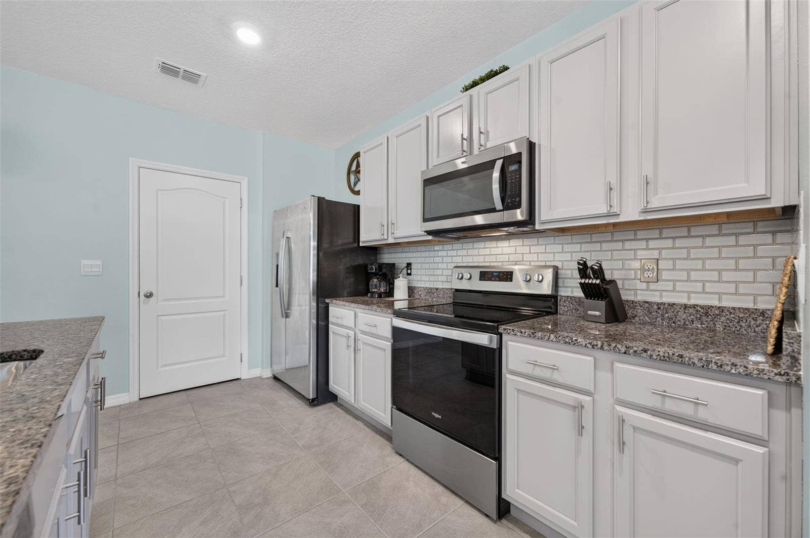 5264 GREENHEART AVENUE, Mount Dora, FL 32757 5264 GREENHEART AVENUE, Mount Dora, FL 32757