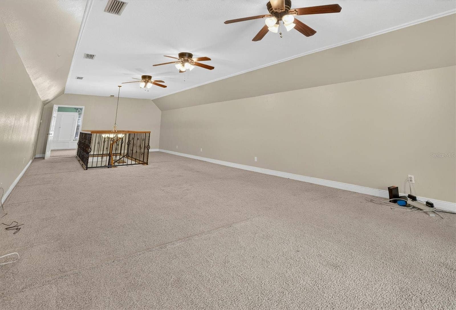 306 OAK ESTATES DRIVE, Orlando, FL 32806 Upstairs bonus room
