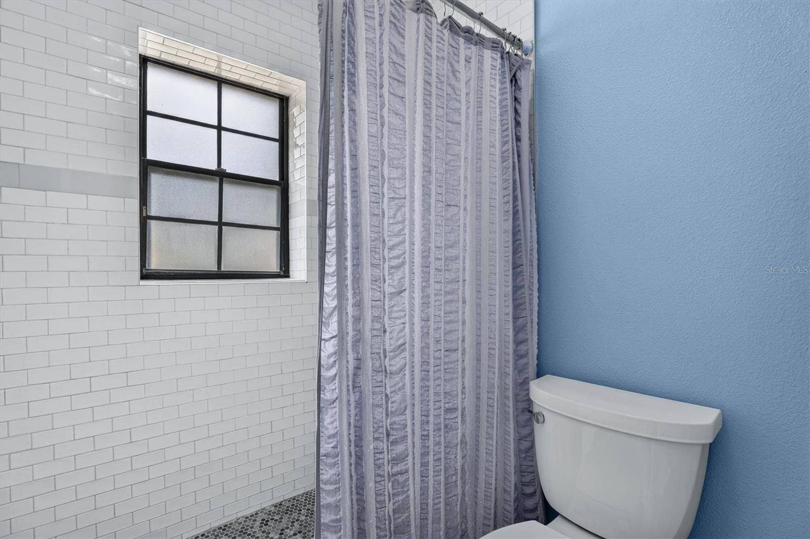306 OAK ESTATES DRIVE, Orlando, FL 32806 Bathroom 2