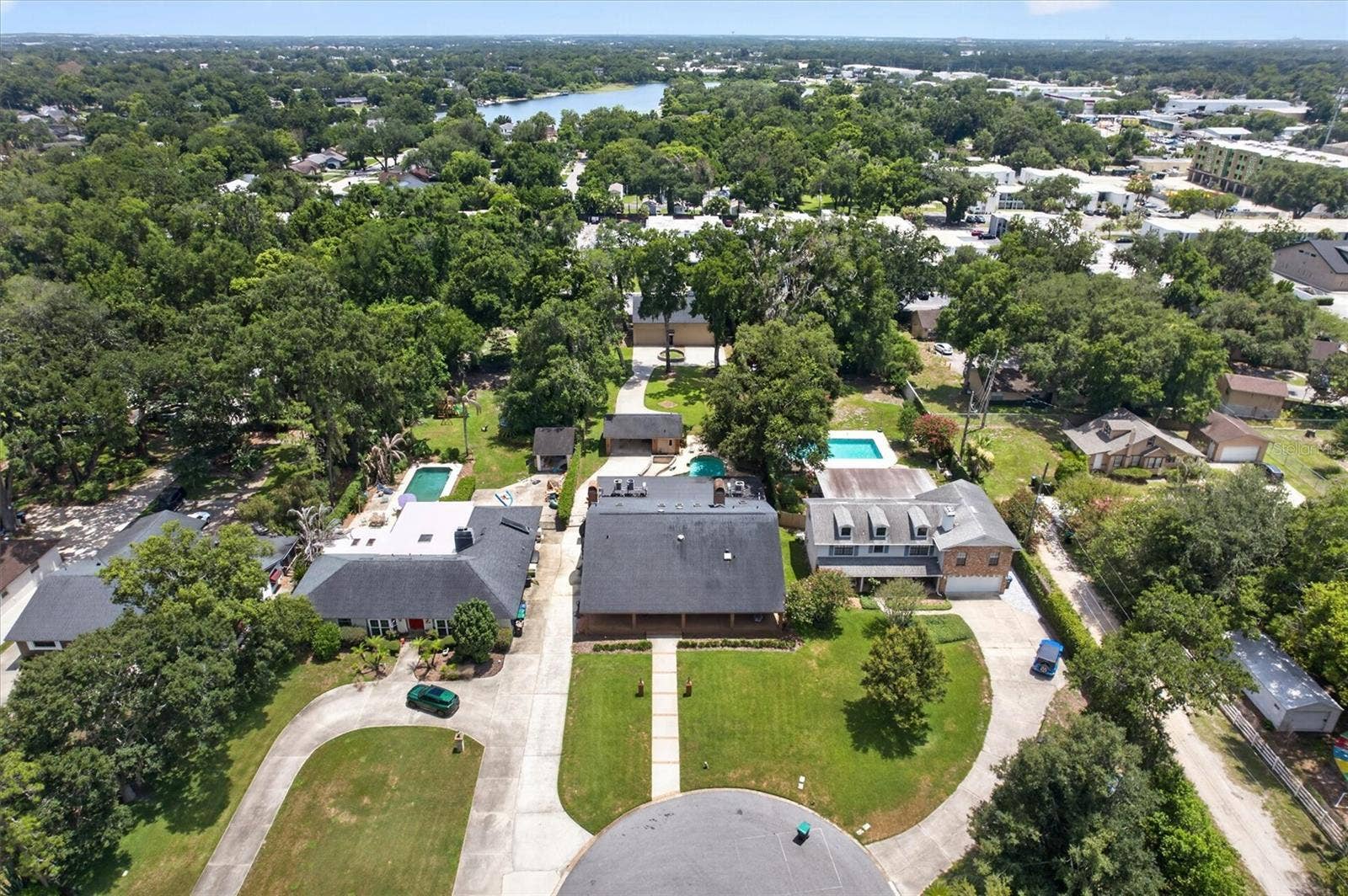 306 OAK ESTATES DRIVE, Orlando, FL 32806 306 OAK ESTATES DRIVE, Orlando, FL 32806