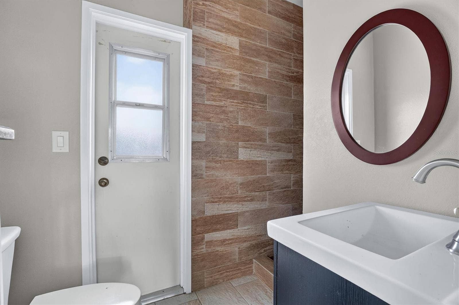 306 OAK ESTATES DRIVE, Orlando, FL 32806 Bathroom 4