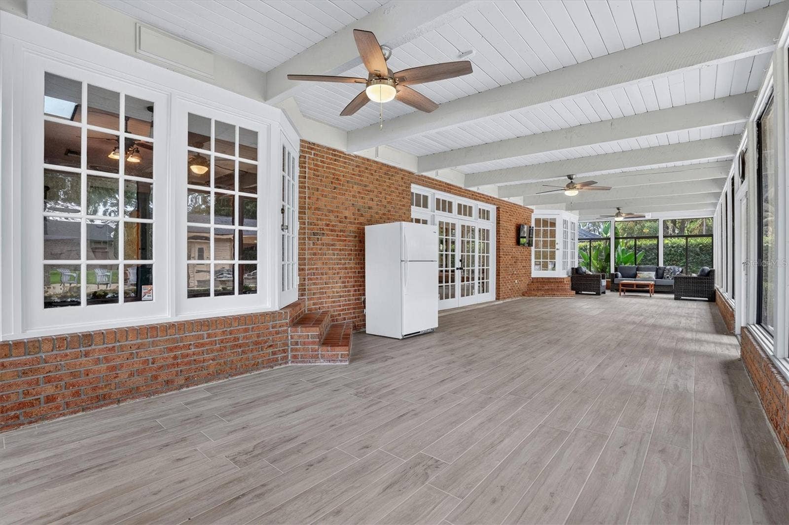 306 OAK ESTATES DRIVE, Orlando, FL 32806 Rear patio