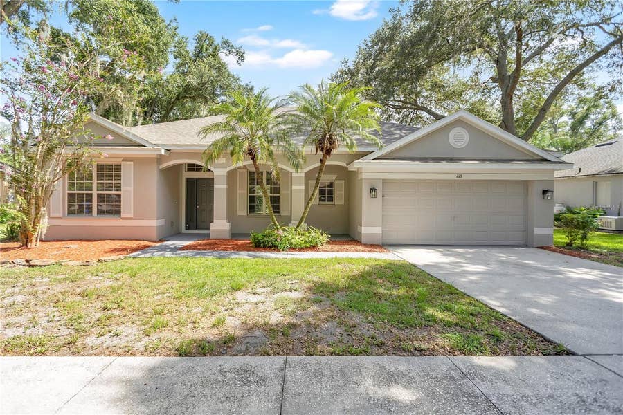Property photo for 2211 MOUNTAIN MEADOW WAY, Valrico, FL