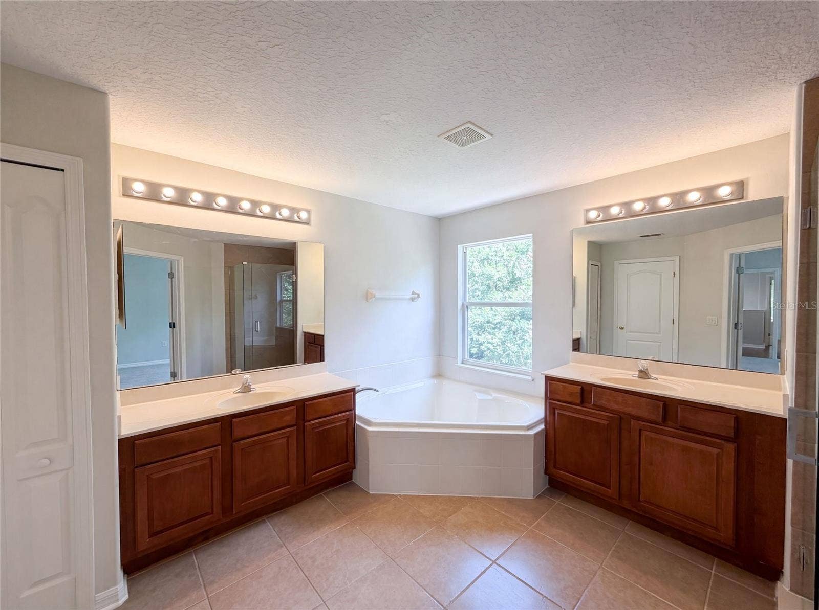 12706 GROVEHURST AVENUE, Winter Garden, FL 34787 12706 GROVEHURST AVENUE, Winter Garden, FL 34787