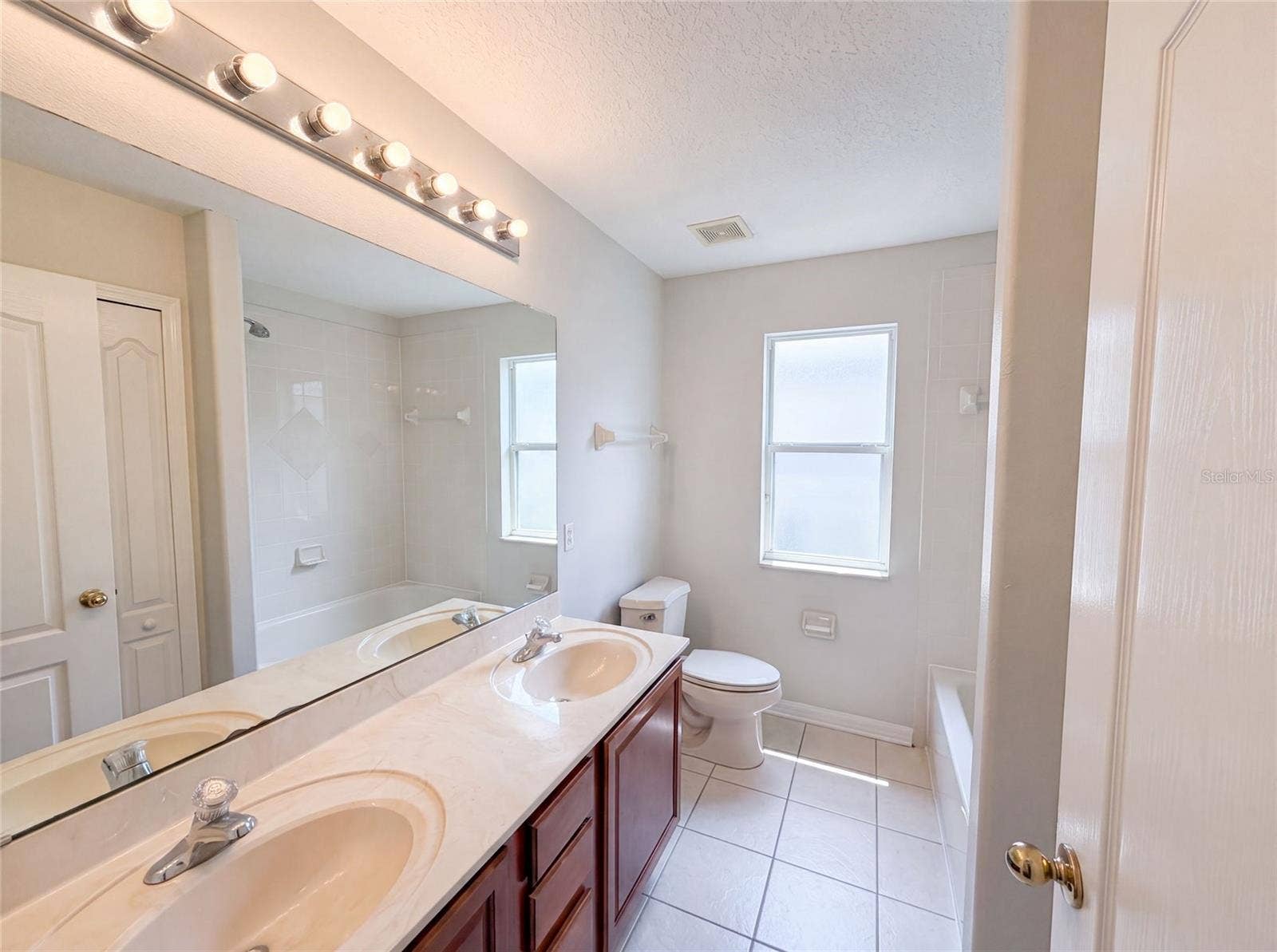 12706 GROVEHURST AVENUE, Winter Garden, FL 34787 12706 GROVEHURST AVENUE, Winter Garden, FL 34787