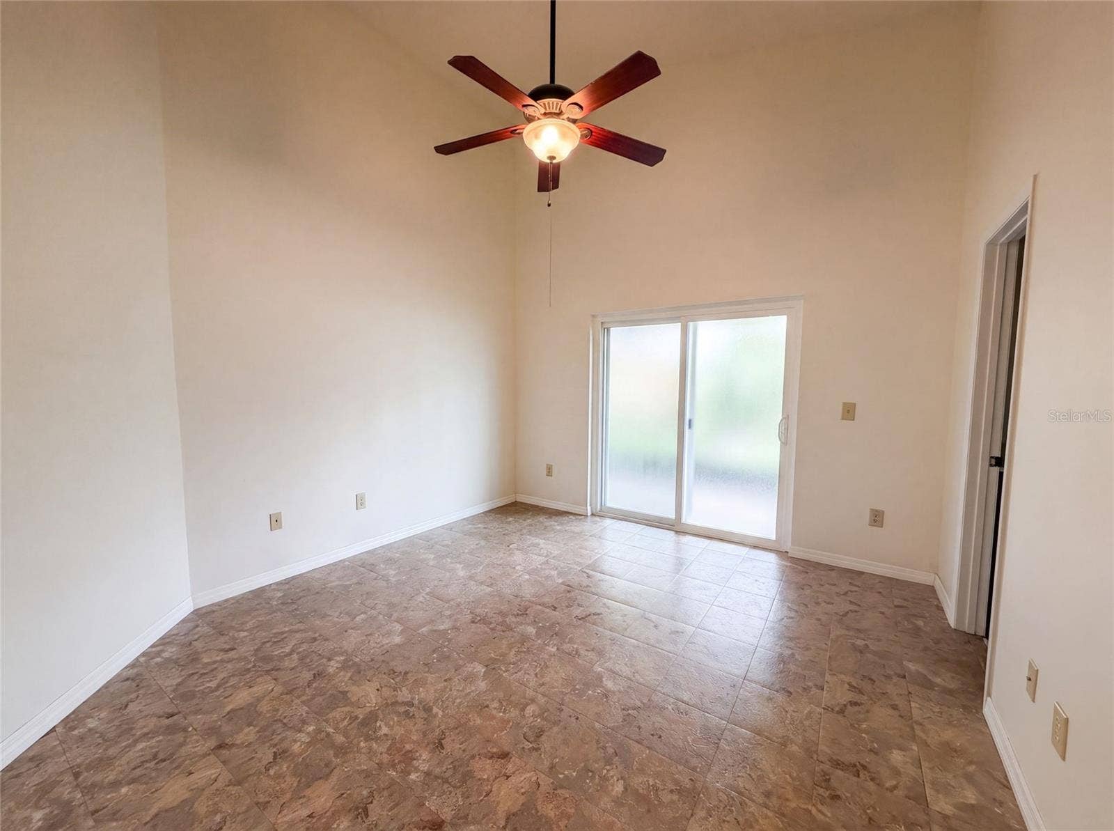 11648 HIDDEN HOLLOW CIRCLE, Tampa, FL 33635 11648 HIDDEN HOLLOW CIRCLE, Tampa, FL 33635