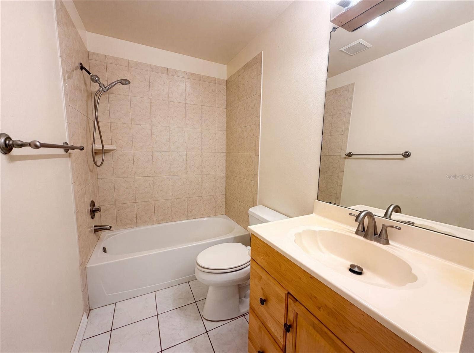 11648 HIDDEN HOLLOW CIRCLE, Tampa, FL 33635 11648 HIDDEN HOLLOW CIRCLE, Tampa, FL 33635