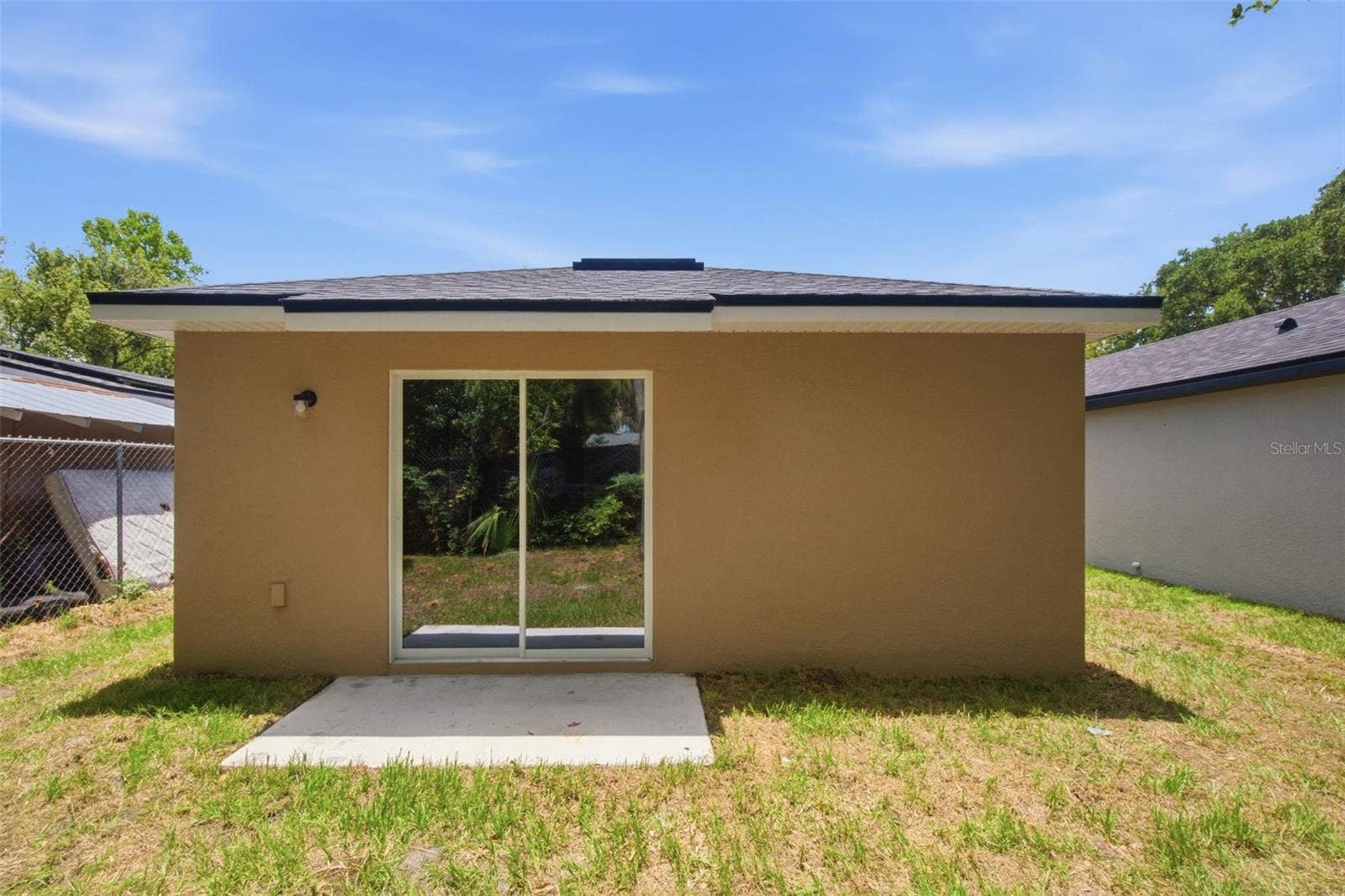 2107 SUANEE AVENUE, #200, Eustis, FL 32726