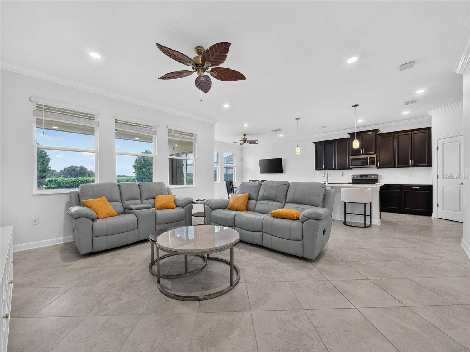 8813 BETH PAGE LANE, Davenport, FL 33896 8813 BETH PAGE LANE, Davenport, FL 33896