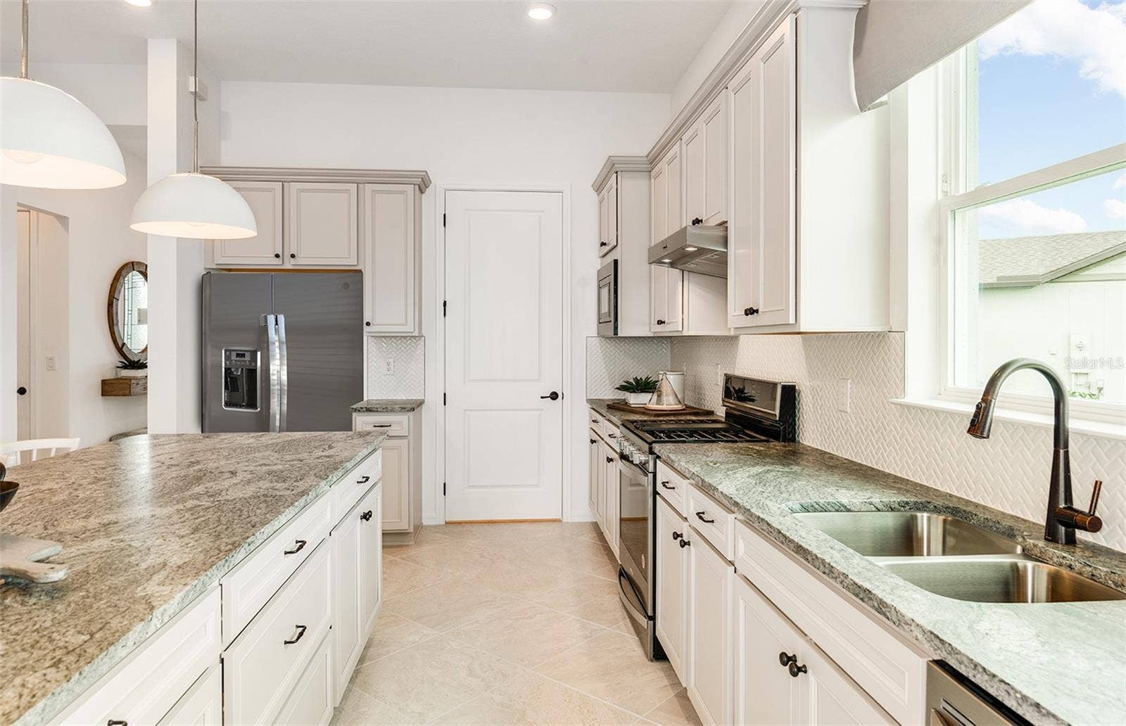 6323 DEW DROP LOOP, St Cloud, FL 34771 Model Home Design Only. Pictures and furnishings are for illustrative purposes only. Elevations, colors and options may vary. Furniture is for model home staging only.