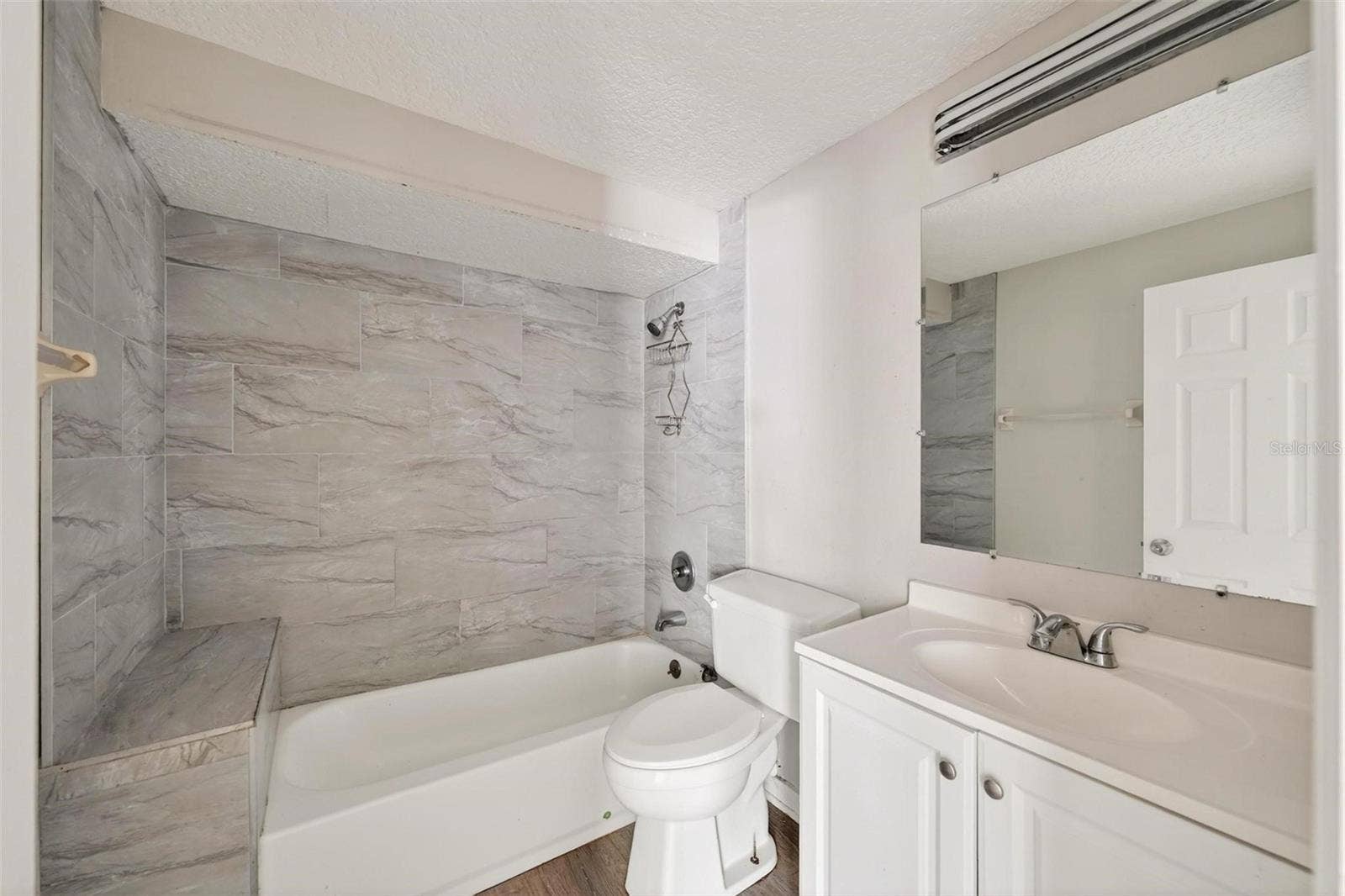 1st floor-Bathroom