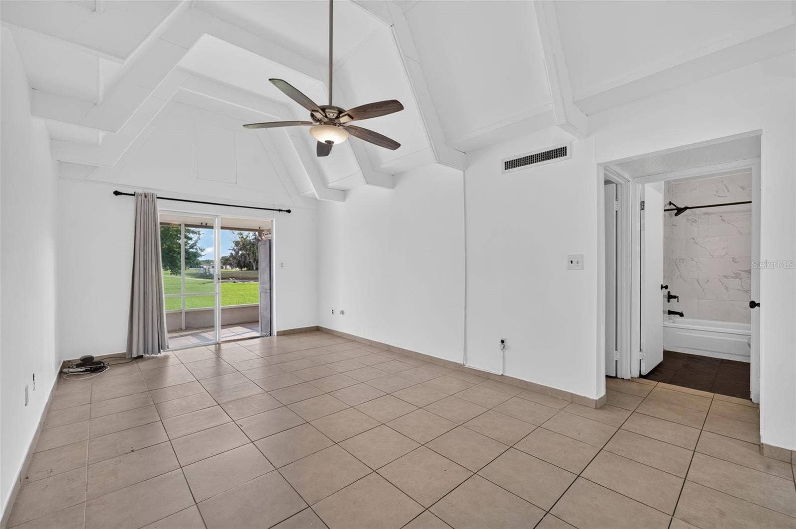 3111 CLUB CIRCLE, Lake Wales, FL 33854 3111 CLUB CIRCLE, Lake Wales, FL 33854