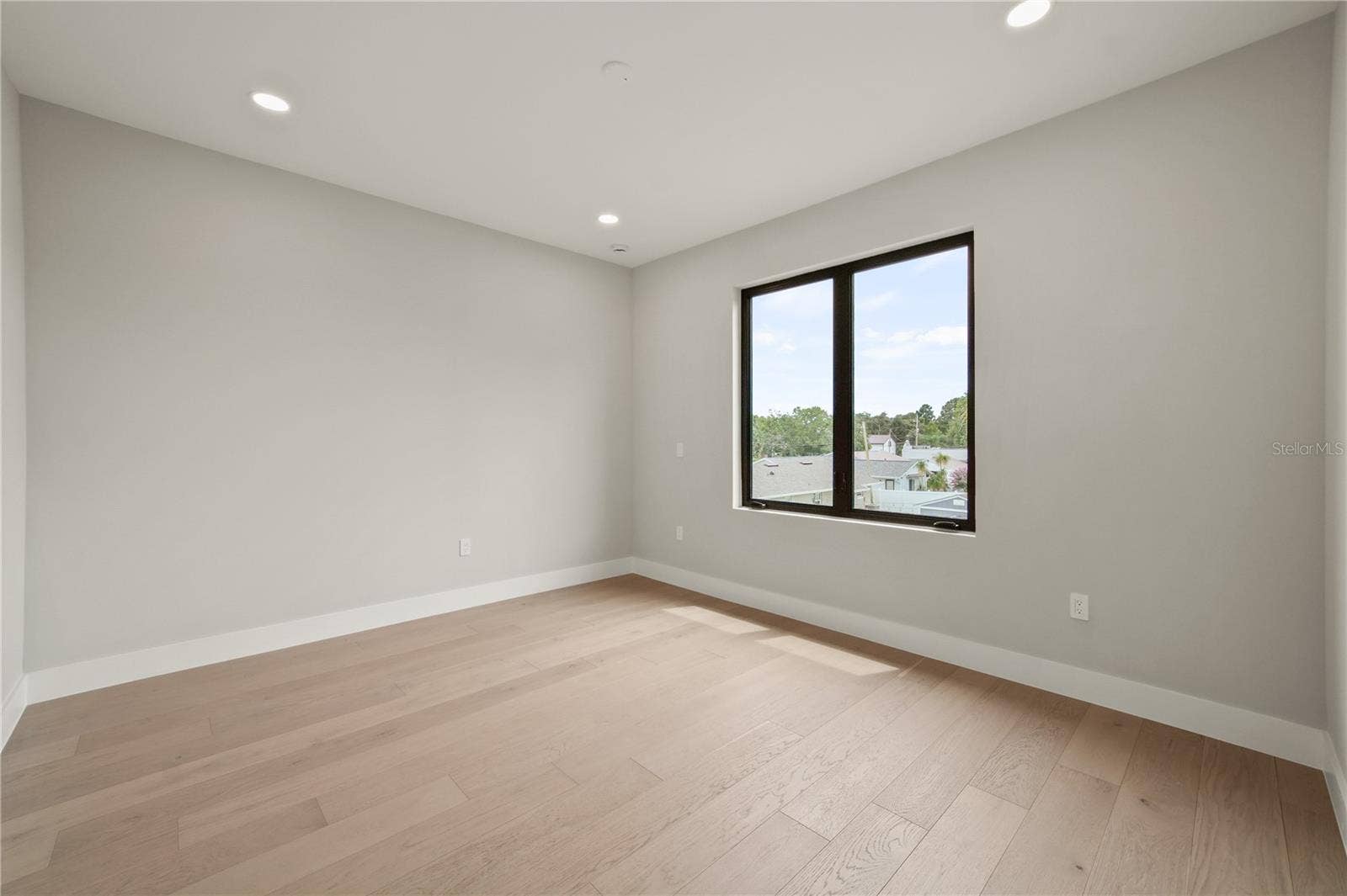 1326 W NEW HAMPSHIRE STREET, Orlando, FL 32804 1326 W NEW HAMPSHIRE STREET, Orlando, FL 32804