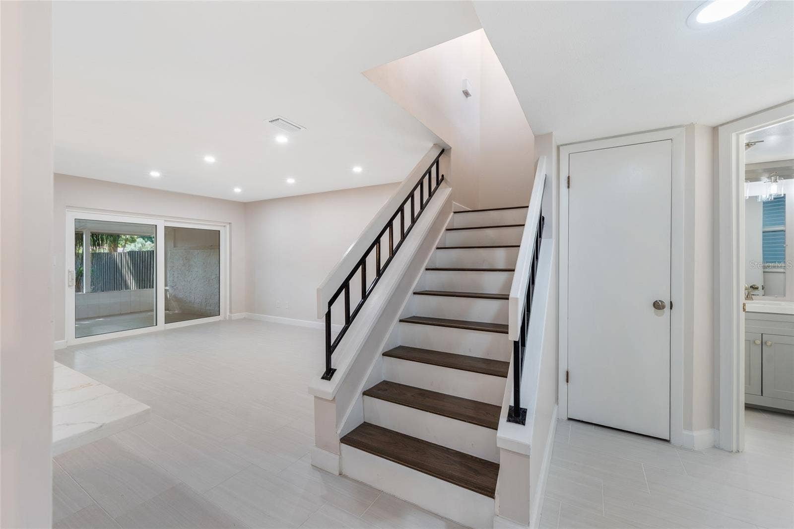 8137 CITRUS CHASE DRIVE, Orlando, FL 32836 8137 CITRUS CHASE DRIVE, Orlando, FL 32836