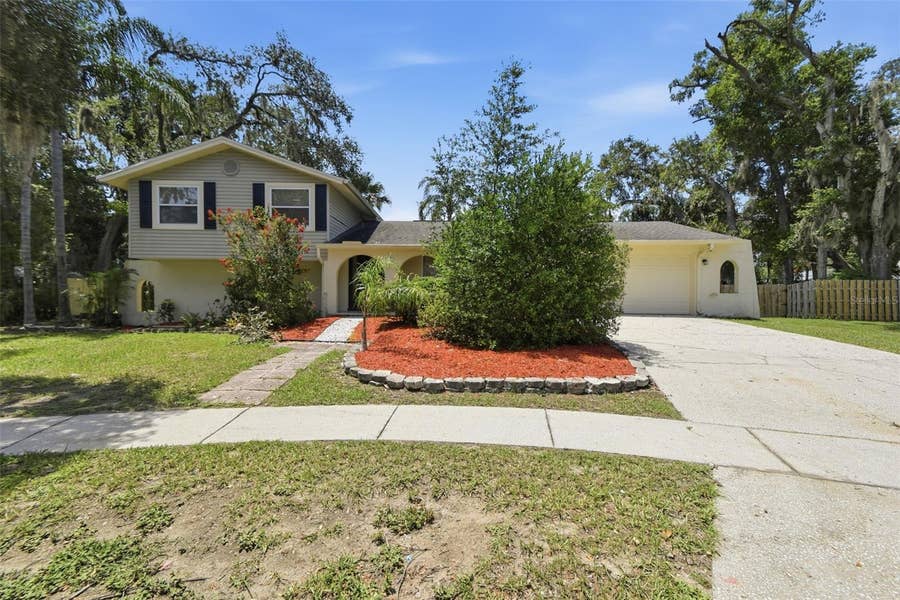 Property photo for 1200 LAKE VALRICO LANE, Valrico, FL