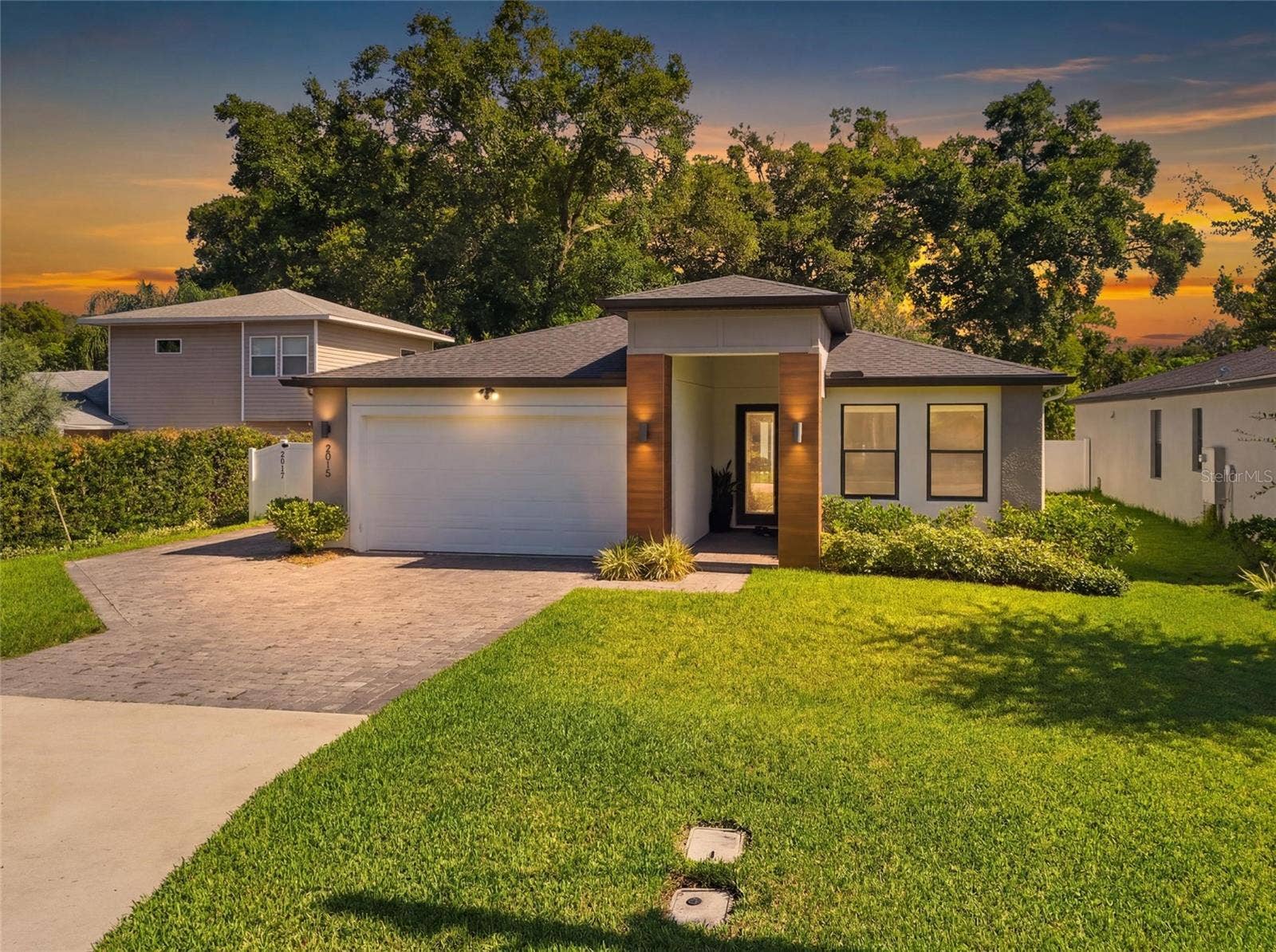 2015 E KALEY AVENUE, Orlando, FL 32806 MAIN HOUSE 2015