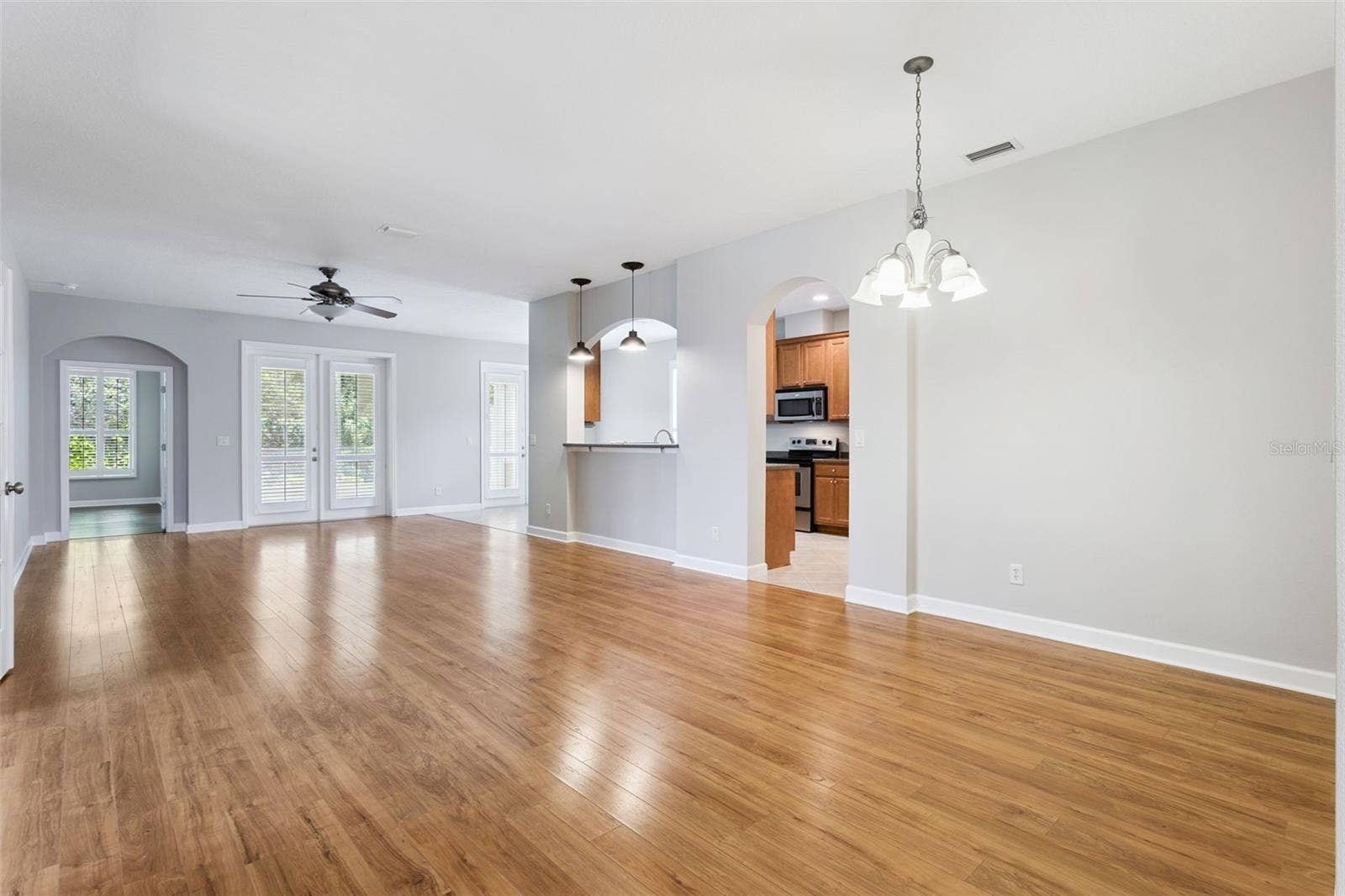 8270 BRIDGEPORT BAY CIRCLE, Mount Dora, FL 32757 8270 BRIDGEPORT BAY CIRCLE, Mount Dora, FL 32757